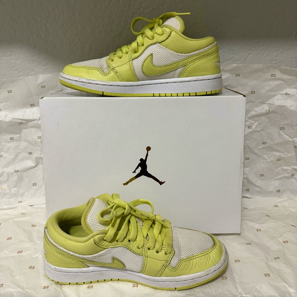 Air Jordan 1 Low SE "Limelight" Sneakers Women 6